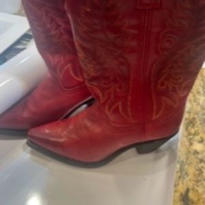 Laredo Red Cowboy Boots, Barely Worn! Size 6.5